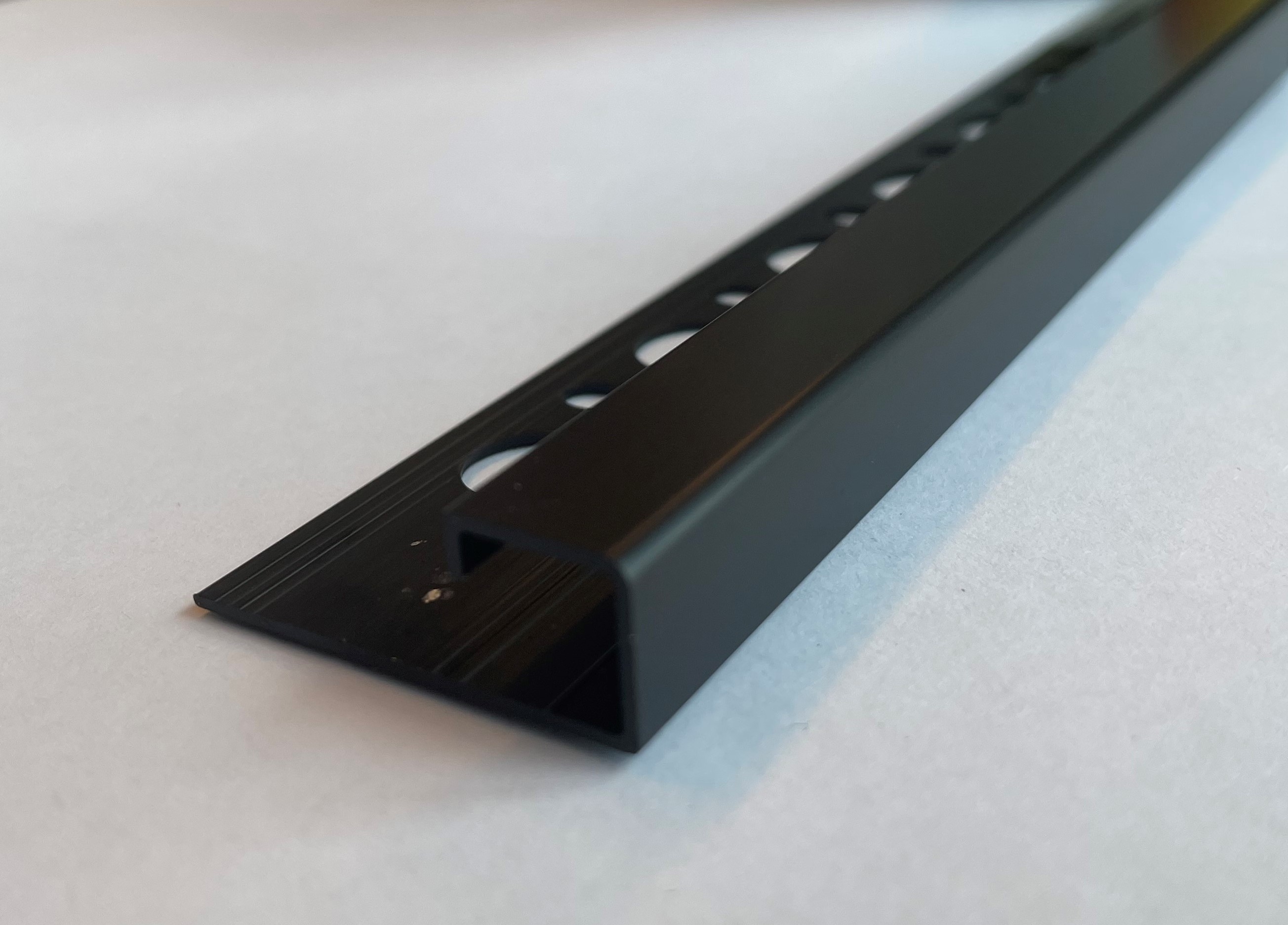 Алюминиевый профиль п образный 100х20. H 10 профиль. Профиль для плитки алюмин pv31-02 10*10*2700мм серебро матовое. H 10 профиль. H 10 профиль.