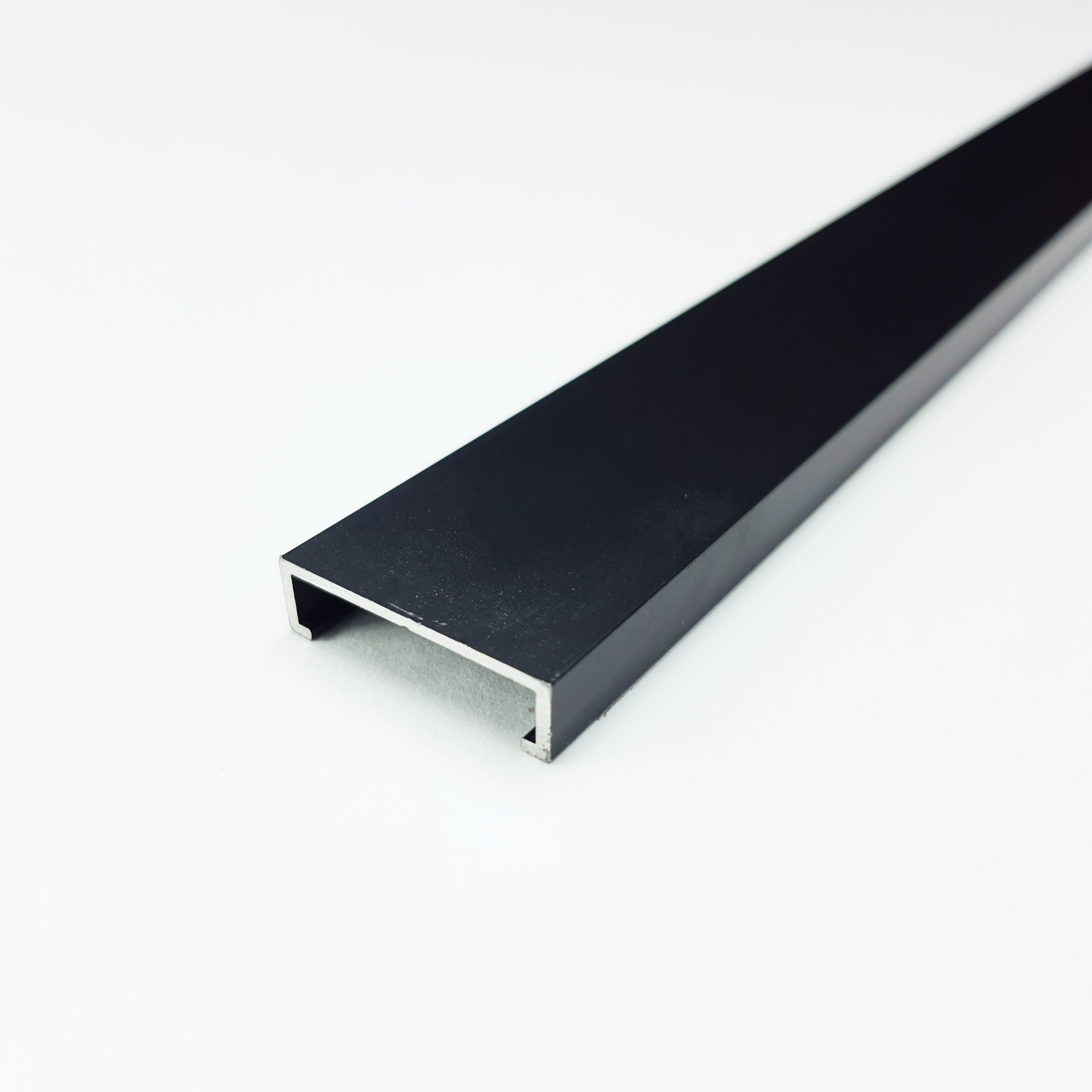 PLTPNEO 10 П-образный профиль PROLISTEL P ALL H= 10 мм, алюминий анод., цвет чёрный, длина 2700 мм
