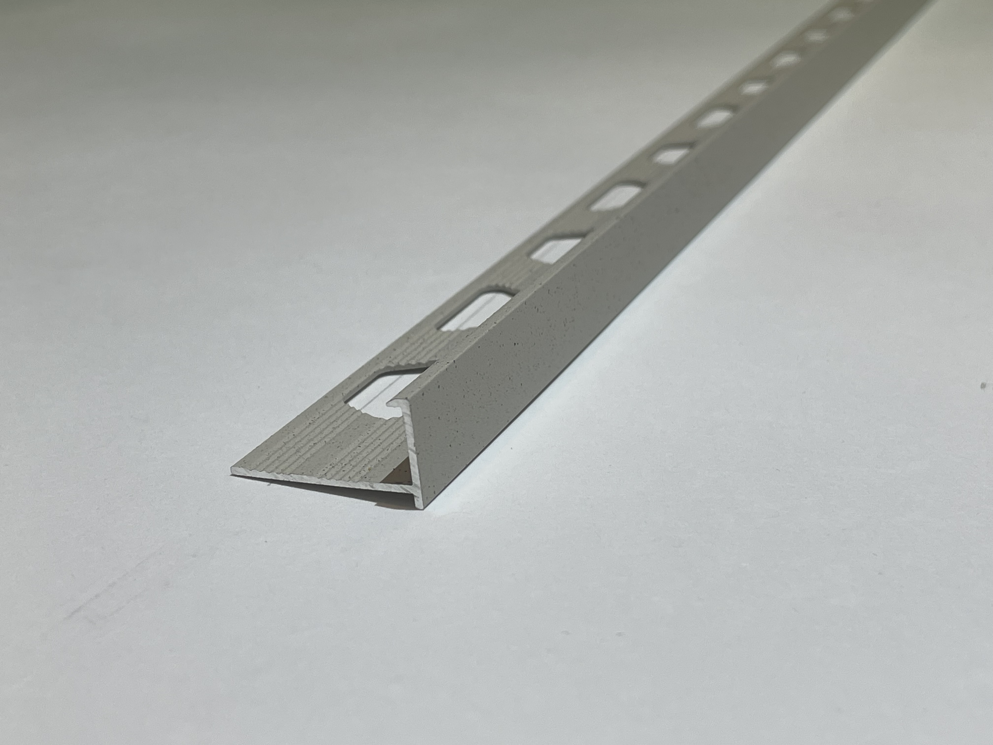 ПО-201 Г-профиль под плитку H= 10 мм, алюминий матовый, цвет бежевый муар, длина 2700 мм