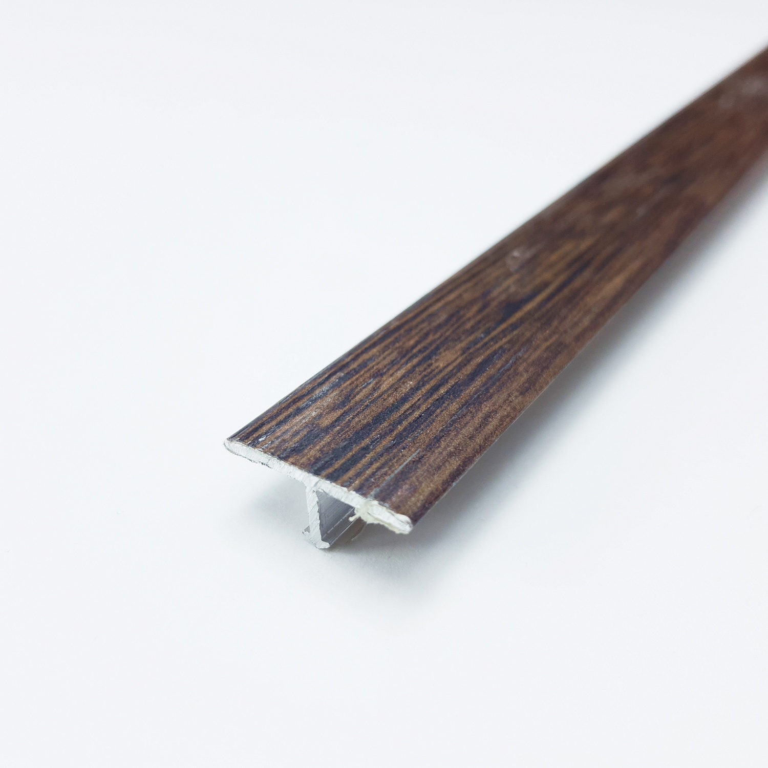 ЛС 10.2700.24021 Т-образный профиль 20х8,5 мм, алюминий ламин, цвет танзанский венге, длина 2700 мм