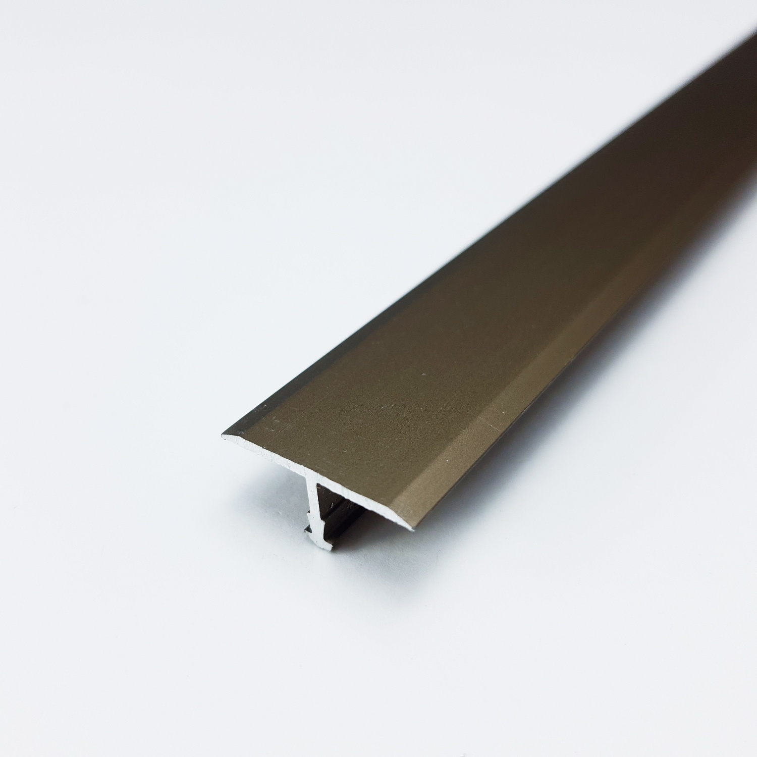 ЛС 10-1.2700.04л Т-образный профиль  20х3,5 мм, алюминий анодированный, цвет бронза, длина 2700 мм