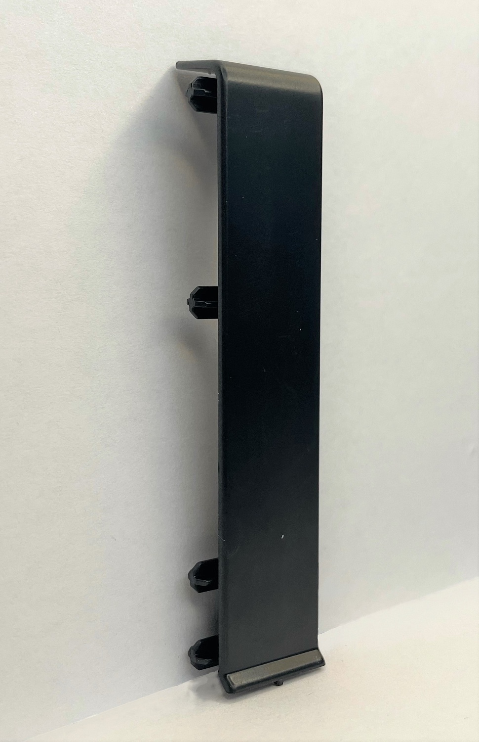 Соединитель для плинтуса HI-LINE PRESTIGE Cezar, ПВХ (2 шт.), цвет матовый 090