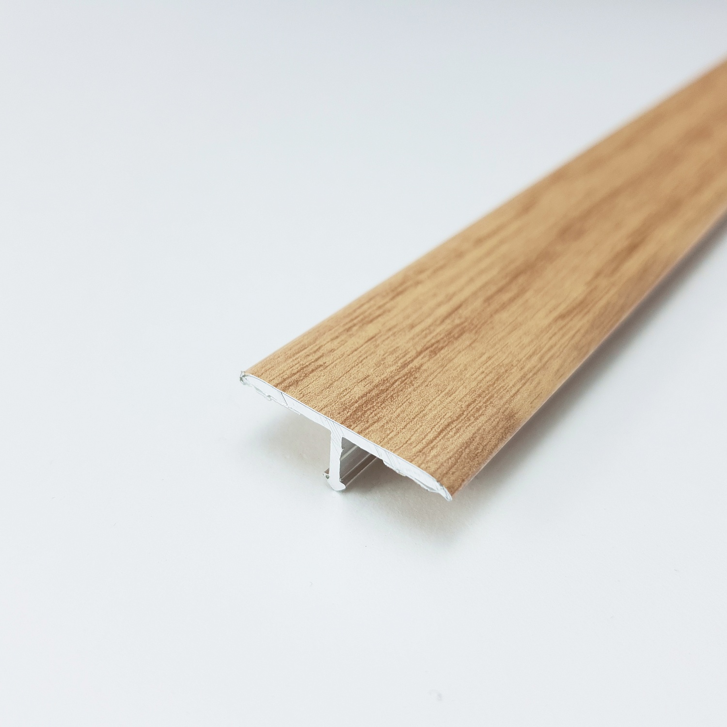 PCRA 05W 149 Т-образный профиль PROCOVER WOOD 14 мм, алюминий ламин, цвет светлый дуб, длина 2700 мм