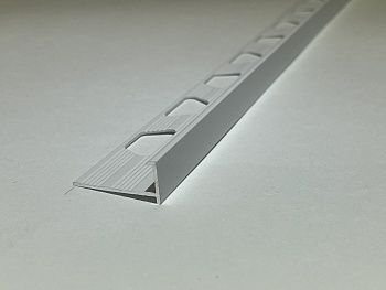 ПО-201 Г-профиль под плитку H= 10 мм, алюминий анодированный, цвет серебро матовое, длина 2700 мм
